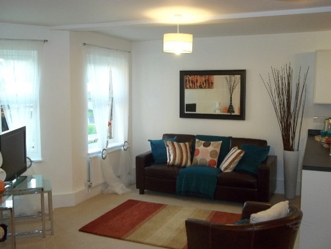 Home Refurbishment London Chingford - Broad Oak - EuroTop