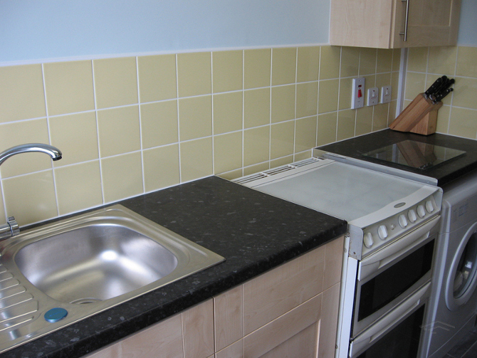 Kitchen and Bathroom Refurbishment London - Holloway Estate - EuroTop