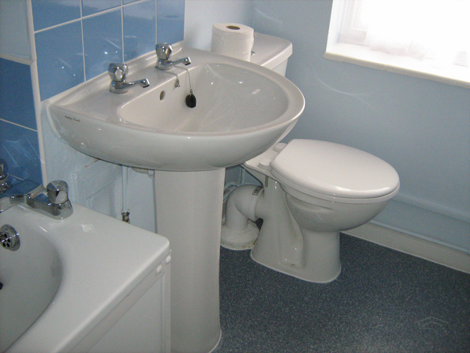 Kitchen and Bathroom Refurbishment London - Holloway Estate - EuroTop