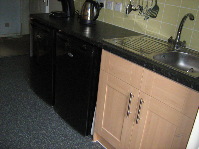 Kitchen and Bathroom Refurbishment London - Holloway Estate - EuroTop