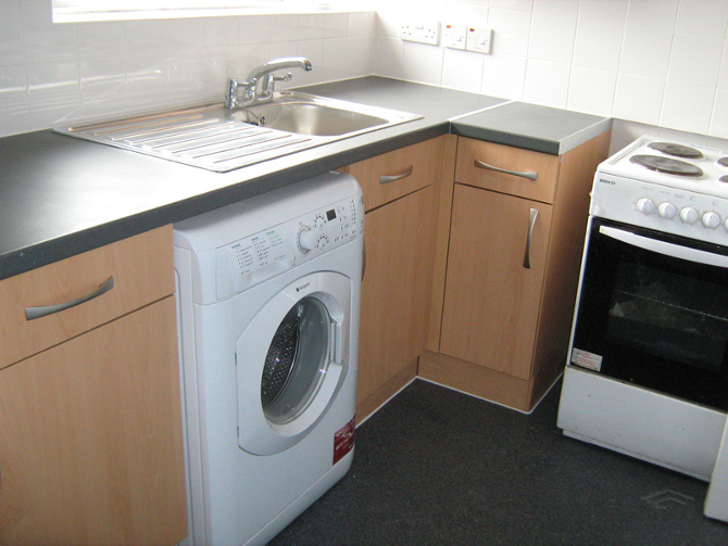 Kitchen and Bathroom Refurbishment London - Pilgrim House - EuroTop