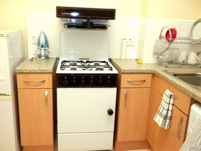 Kitchen and Bathroom Refurbishment London - Tower Hamlets 1 - EuroTop