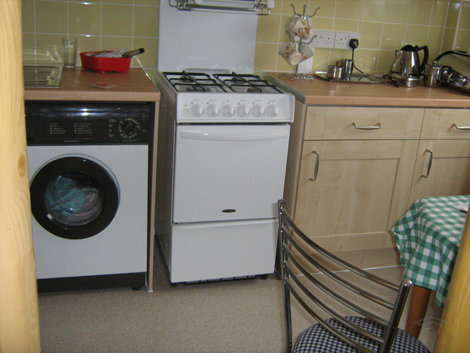 Kitchen and Bathroom Refurbishment London - York Way Estate - EuroTop