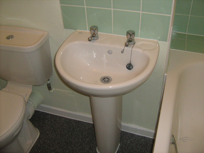 Kitchen and Bathroom Refurbishment London - York Way Estate - EuroTop